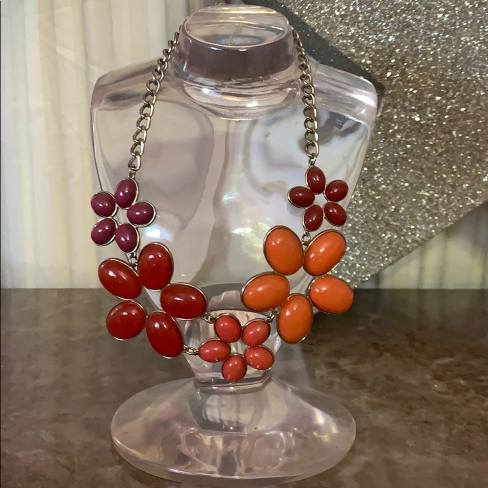 The limited  🌸 Floral statement necklace